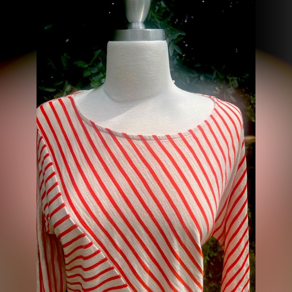CHICO’S Striped Red and Cream Women's Top - Picture 5 of 8